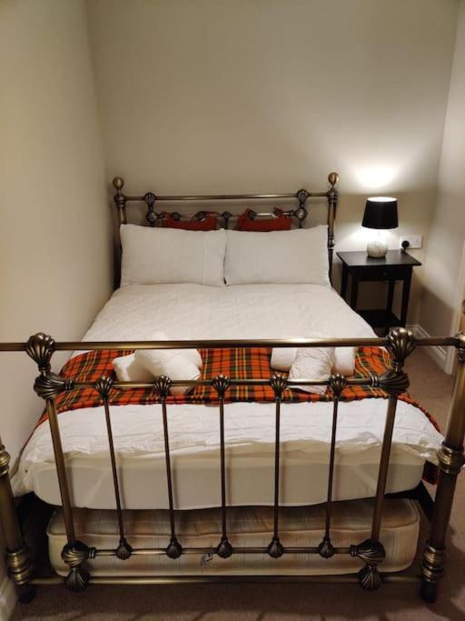 Appartement Next To The Palace And Royal Mile With Parking *